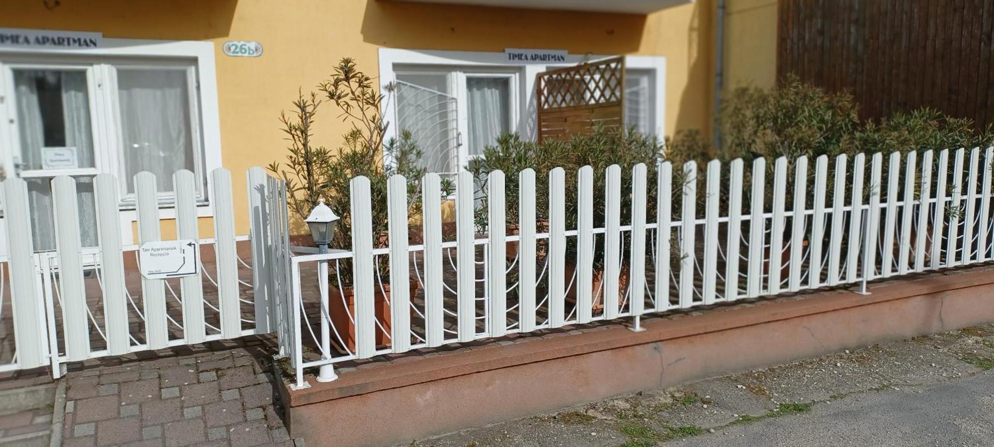 Tarr-Timea Apartmanok Keszthely Esterno foto